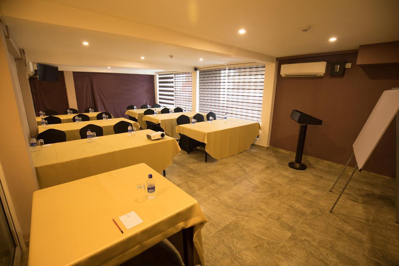 Gsh Colombo Hotel Exterior photo